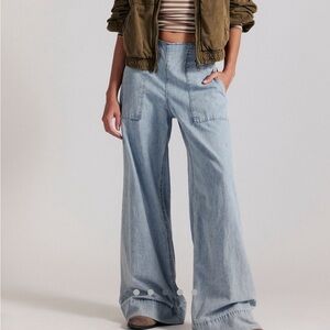 Free People We the Free Breezy Denim Pull-On Wide Leg Jeans in Dusk EUC